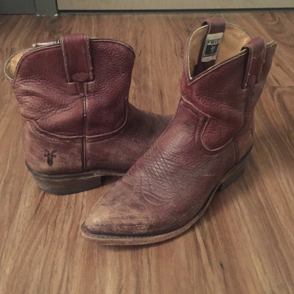 FRYE leather ankle boots!