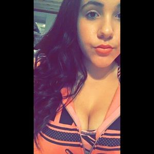 Meet your Posher, Julie