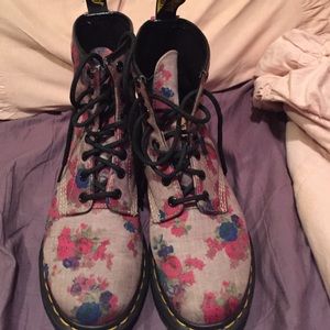 Doc Martens floral rare color