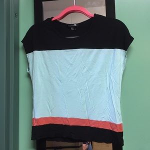 Short sleeve shirt, with three different colors!