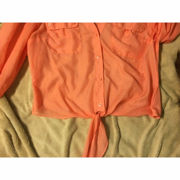 peach/coral chiffon 3/4 sleeve shirt - Picture 4 of 4