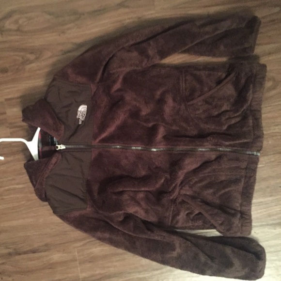 Brown north face Denali with hood!!