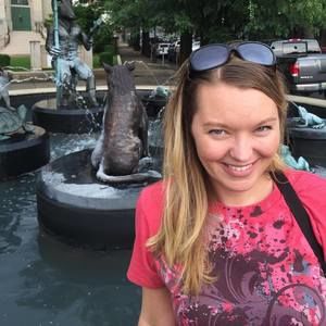 Meet your Posher, April