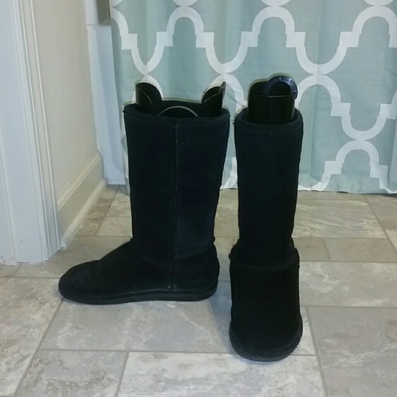 SOLD!! Off Brand UGG Boots