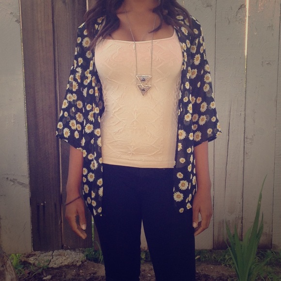 Daisy printed chiffon kimono