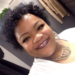 Meet your Posher, Tiffany