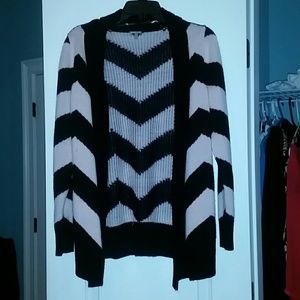 Chevron long sleeve cardigan