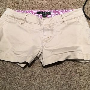 volcom khaki shorts