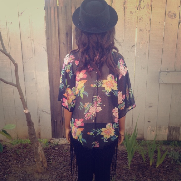 Floral and black chiffon kimono