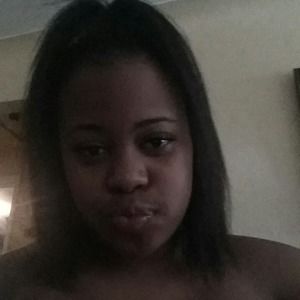 Meet your Posher, Antonia