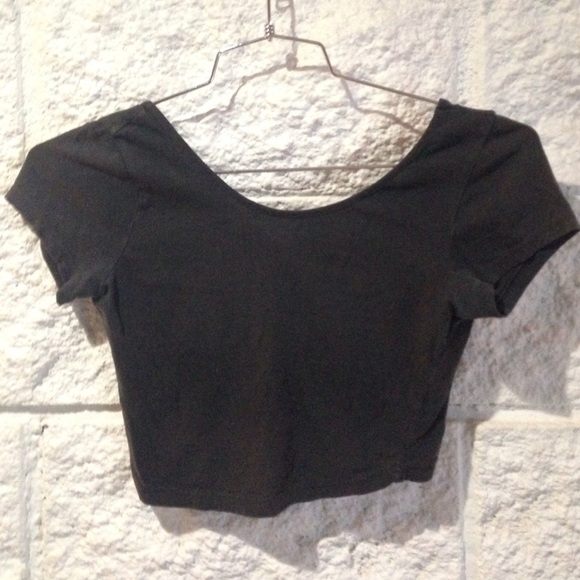Brandy Melville crop top
