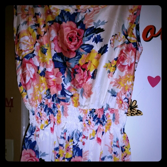 Brand new Sleeveless Short Dress