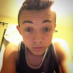 Meet your Posher, Dillon