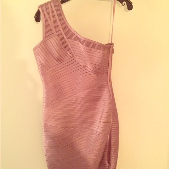 BGBGMAXAZRIA dress