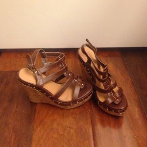 Brown wedges size 6
