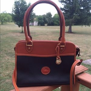 Like New! R166 Satchel   •FINAL PRICE•