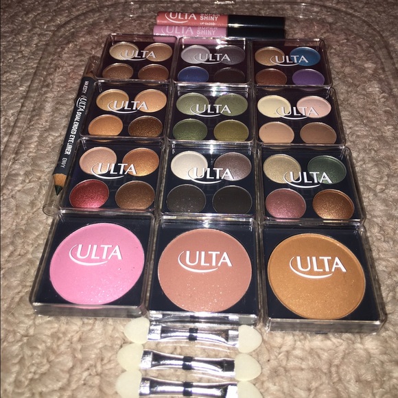 ULTA MAKEUP BUNDLE!! ALL NEW AND UNUSED! Free bag!