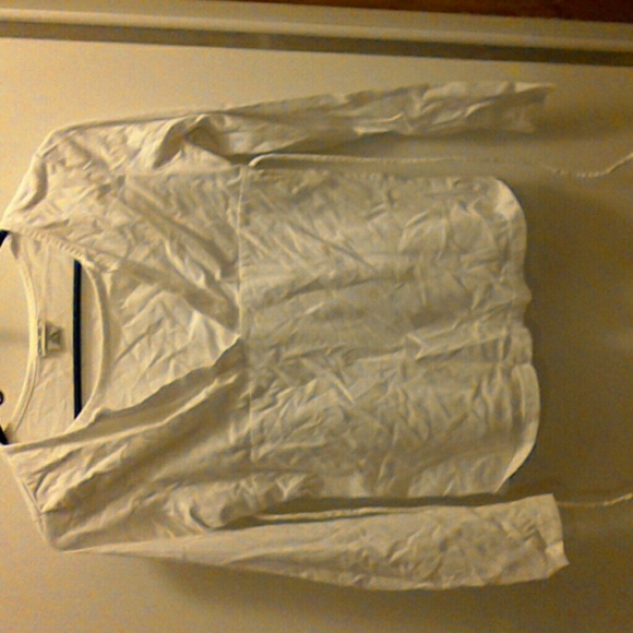 Woman's shirt