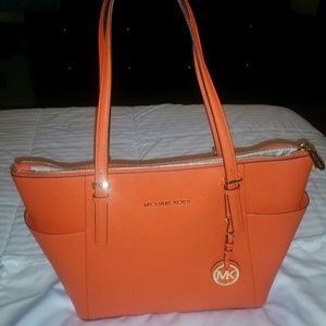 Michael Kors tote