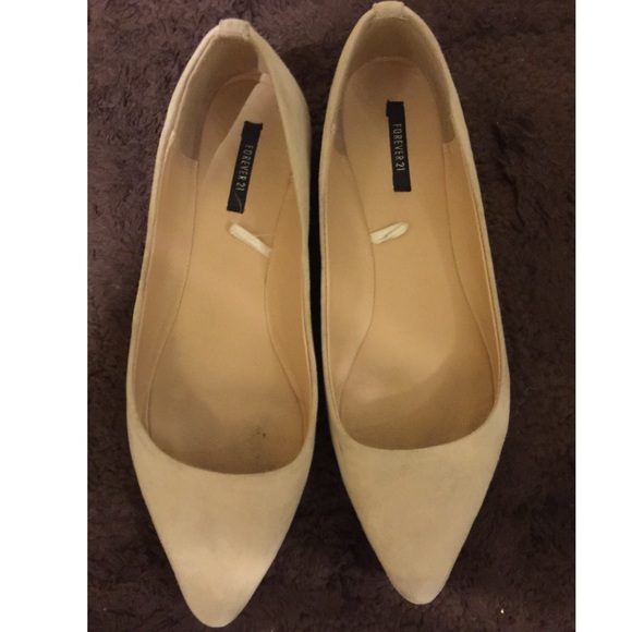 Forever 21 beige flats
