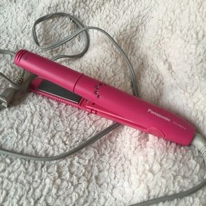 Hair straightener
