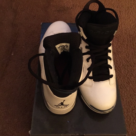 Jordan sneakers worn lightly maybe 5 times