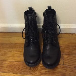 Black Boots