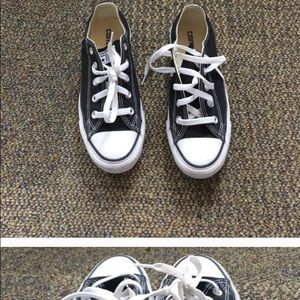 Black converse