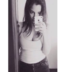 Meet your Posher, Alison