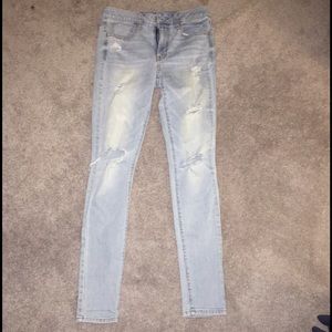Light Wash American Eagle Jeans