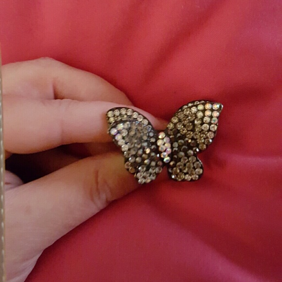 Ring - Picture 2 of 3