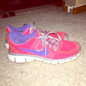 Nike frees shoes