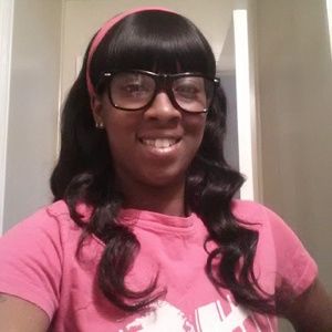 Meet your Posher, Stoneka