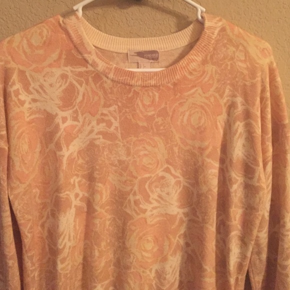 Beautiful forever 21 rose sweater!