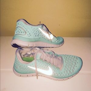 Tiffany Blue Nike Run 3.0