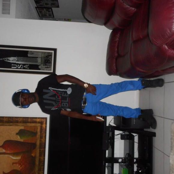 Meet your Posher, Fabian - Picture 1 of 1