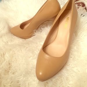 Nine West nude heels
