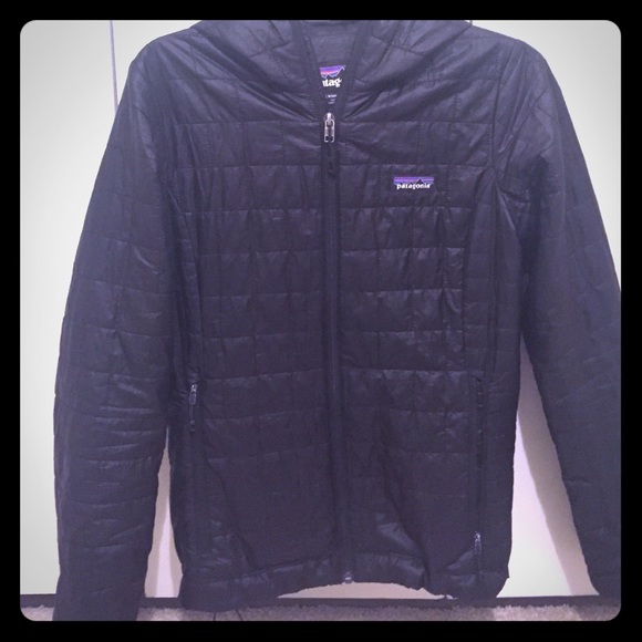 Patagonia Woman's Nano Puff Jacket - black, size S