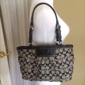 AUTHENTIC COACH PURSE