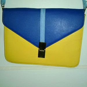 Francesca's slim color block purse