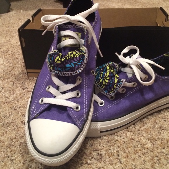 Converse Purple