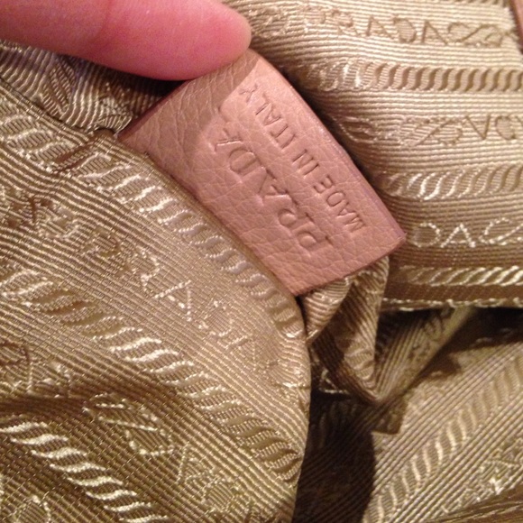 PRADA authentic - Picture 3 of 4