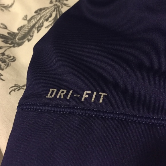 Nike Dri-Fit Sports Bra, Small - Picture 4 of 4