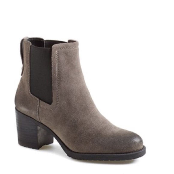 Sam Edelman Shoes - SOLD- BRAND NEW Sam Edelman Chelsea Booties