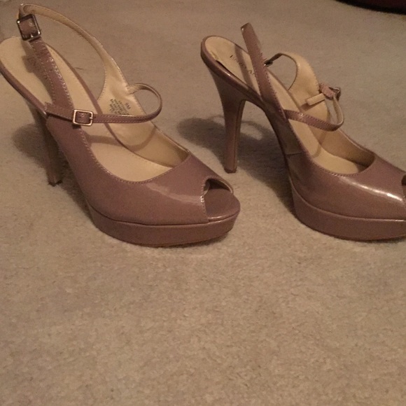Nude Enzo Anglioini platform heels  Size 9