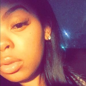 Meet your Posher, Kaela