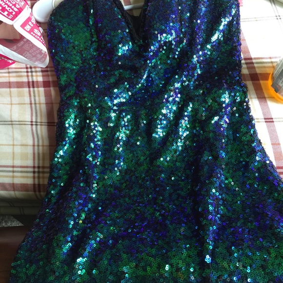 Colorful sequence dress - Picture 2 of 2