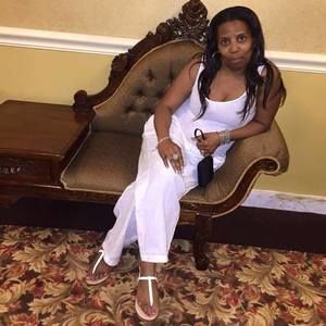 Meet your Posher, Yvonne