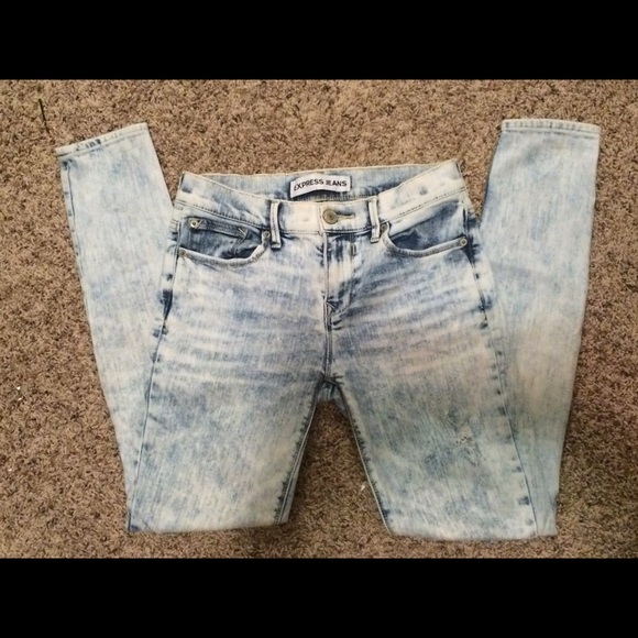 Express light wash destroyed denim