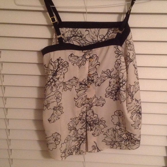 New Tanktop - Picture 2 of 3